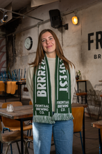 Load image into Gallery viewer, Brrrewda Sjaal Groen Frontaal Brewing Company