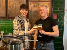 Load image into Gallery viewer, Frontaal Brouwpakket Andreas Tripel Braumarkt